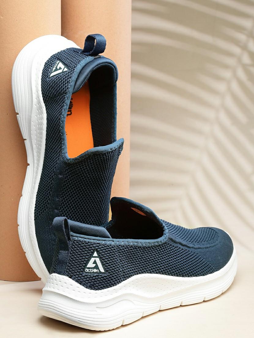 men slip on sports shoes - 21460613 - Zoom Image - 0
