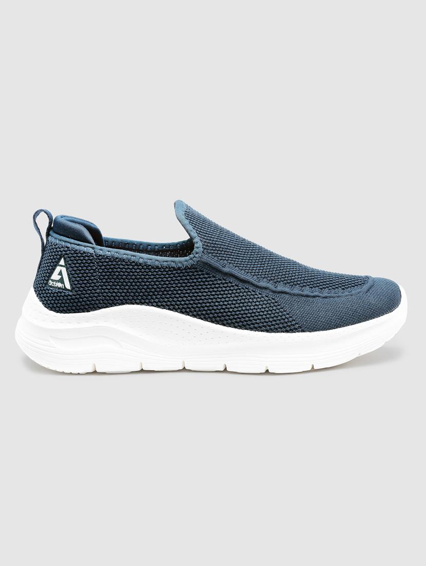 men slip on sports shoes - 21460613 - Standard Image - 3