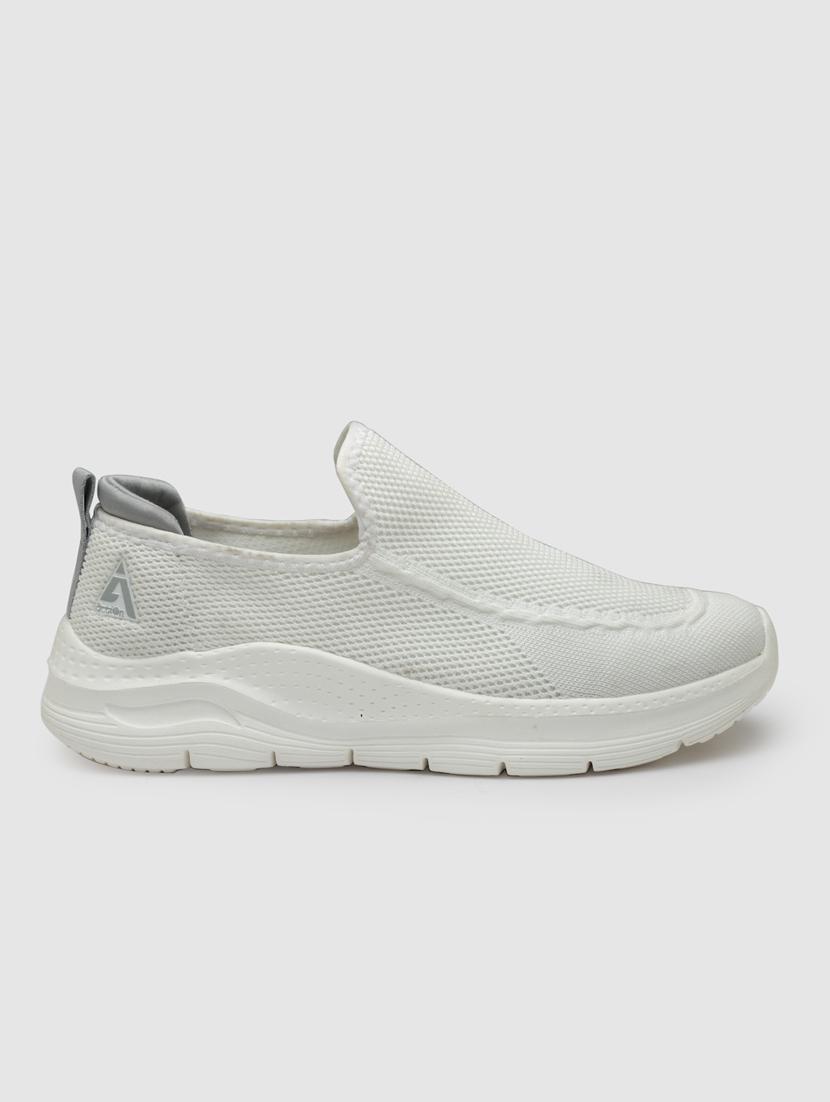 men slip on sports shoes - 21460614 - Standard Image - 3
