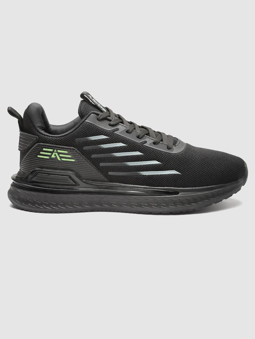 men lace up sports shoes - 21460615 - Standard Image - 3