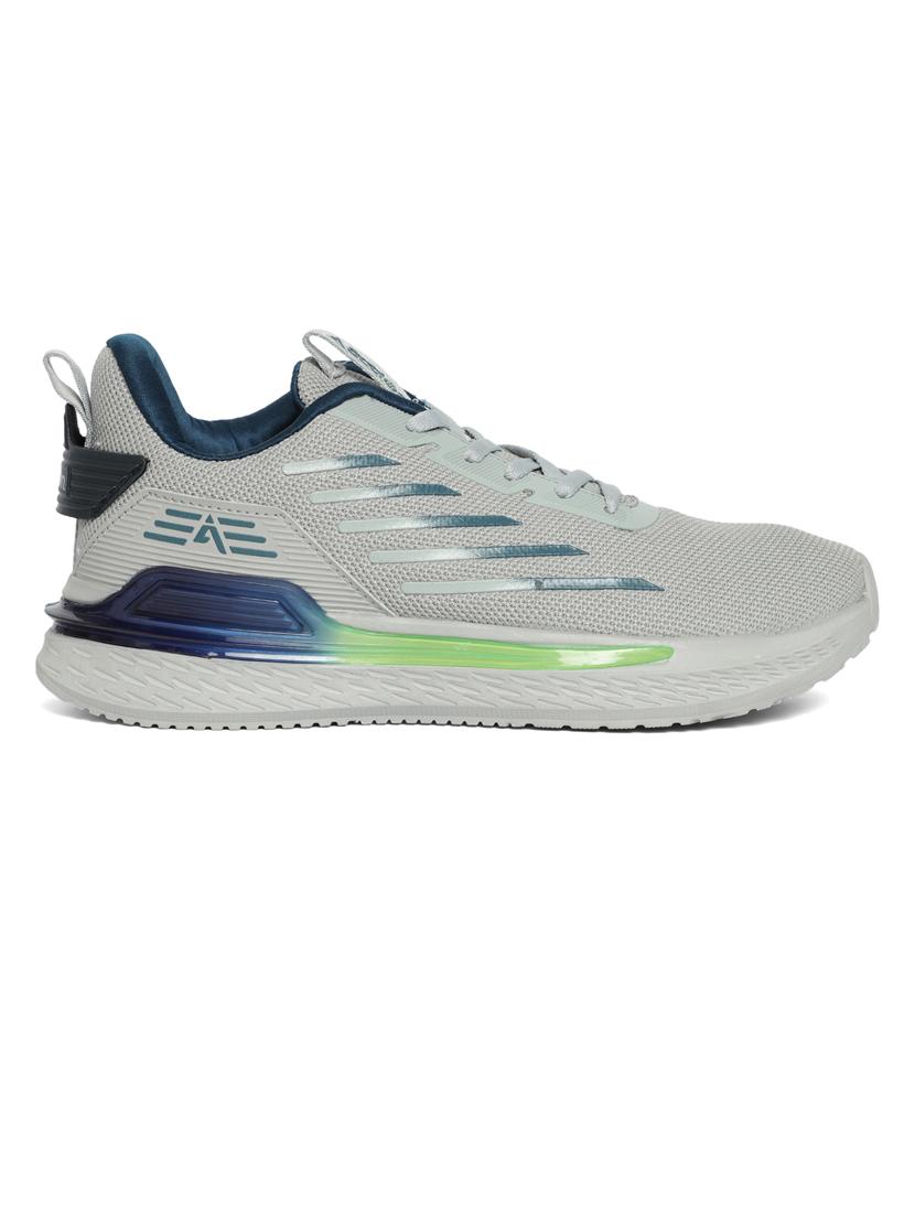 men lace up sports shoes - 21460617 - Standard Image - 3