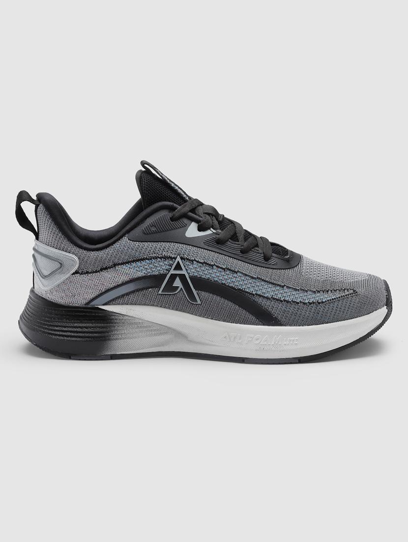 men lace up sports shoes - 21460626 - Standard Image - 3