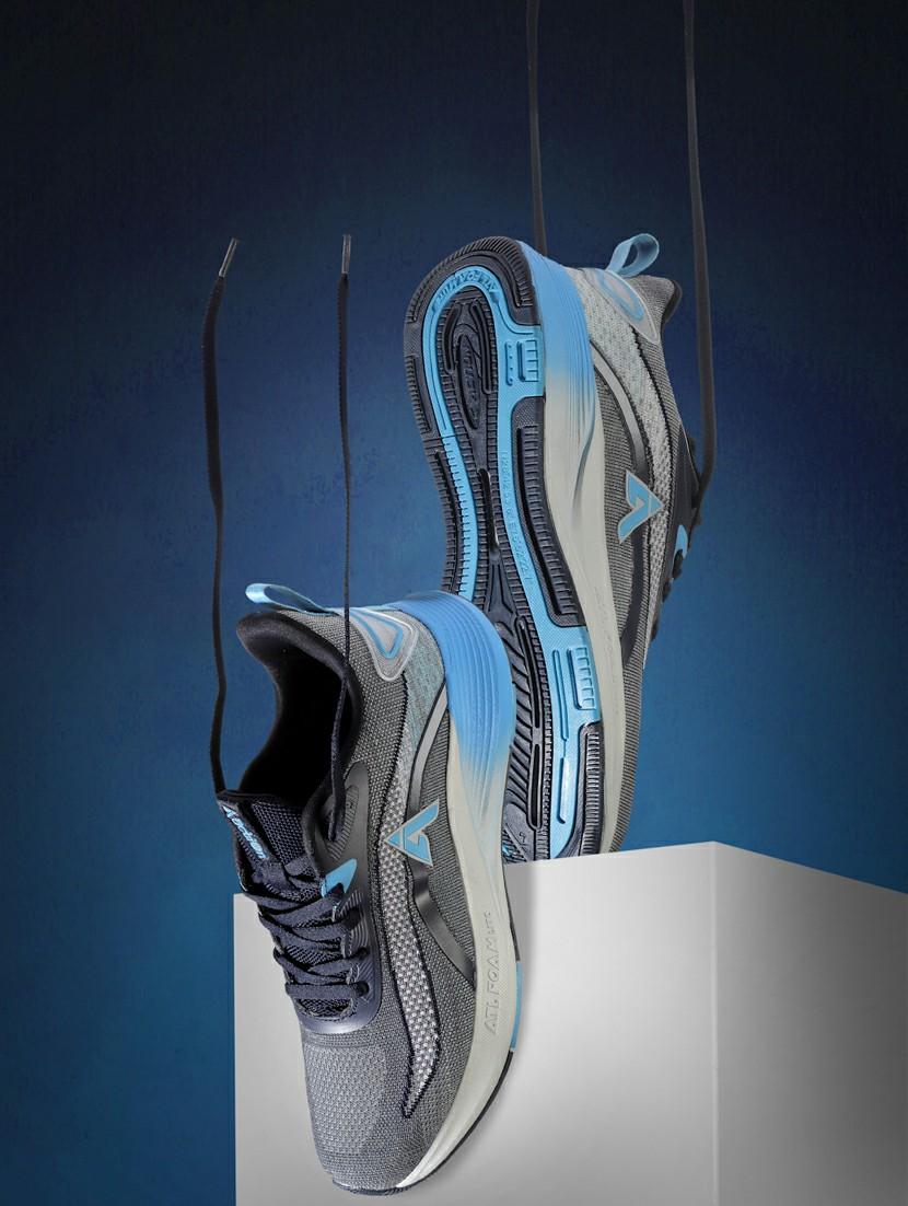 men lace up sport shoes - 21460627 - Zoom Image - 0