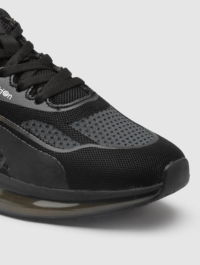 men lace up sports shoes - 21460657 - Standard Image - 5