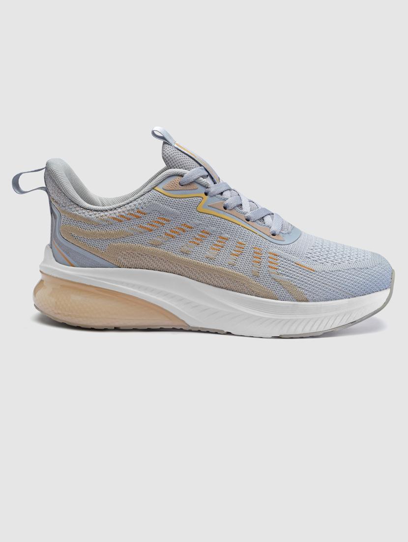 men lace up sports shoes - 21460667 - Standard Image - 3