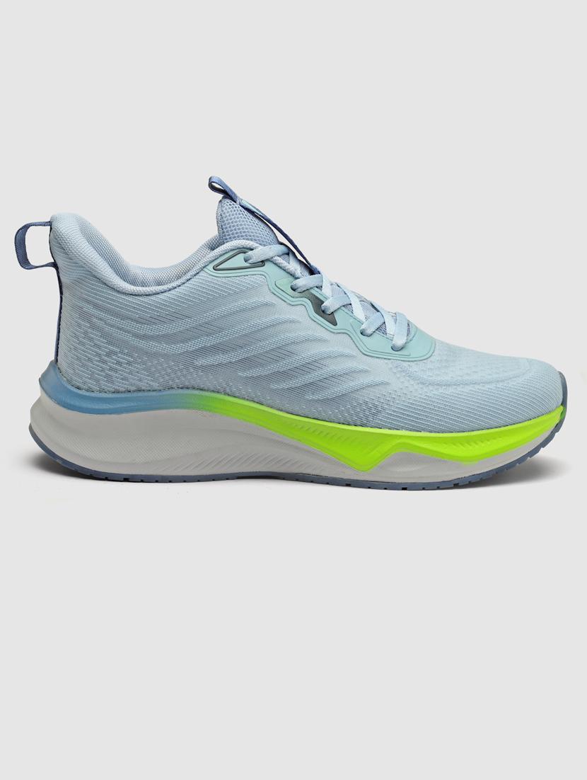 men lace up sports shoes - 21460717 - Standard Image - 3