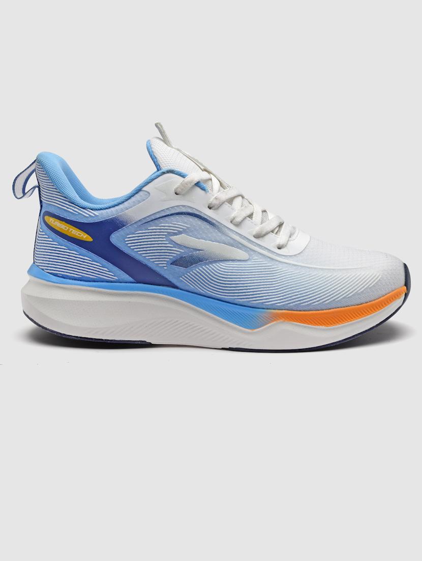 men lace up sports shoes - 21460730 - Standard Image - 3