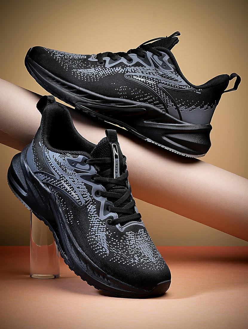 men lace up sports shoes - 21460735 - Zoom Image - 0