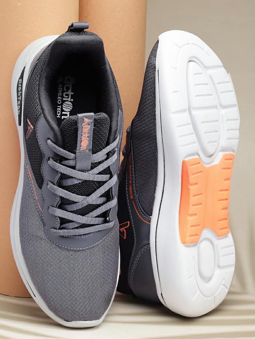 men lace up sports shoes - 21460776 - Zoom Image - 0