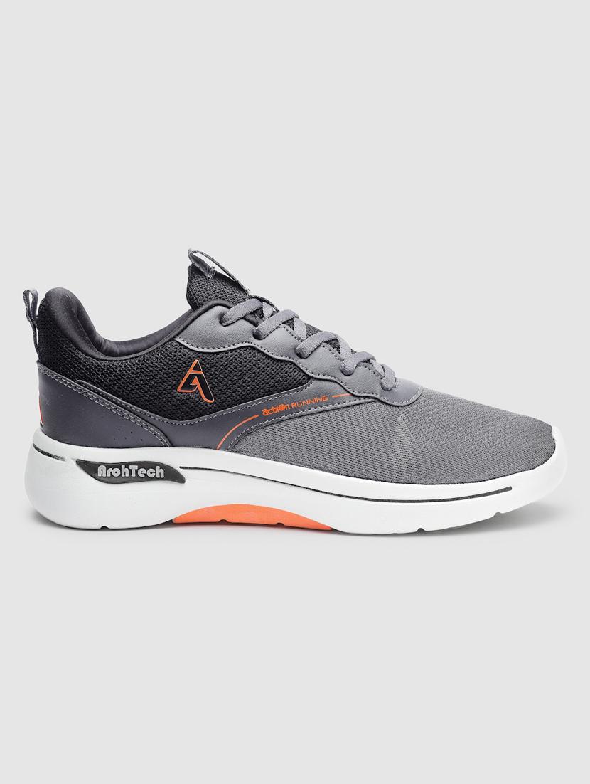 men lace up sports shoes - 21460776 - Standard Image - 3