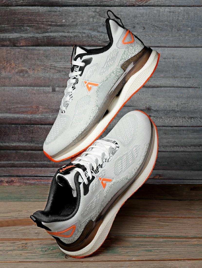 men lace up sports shoes - 21460795 - Zoom Image - 0