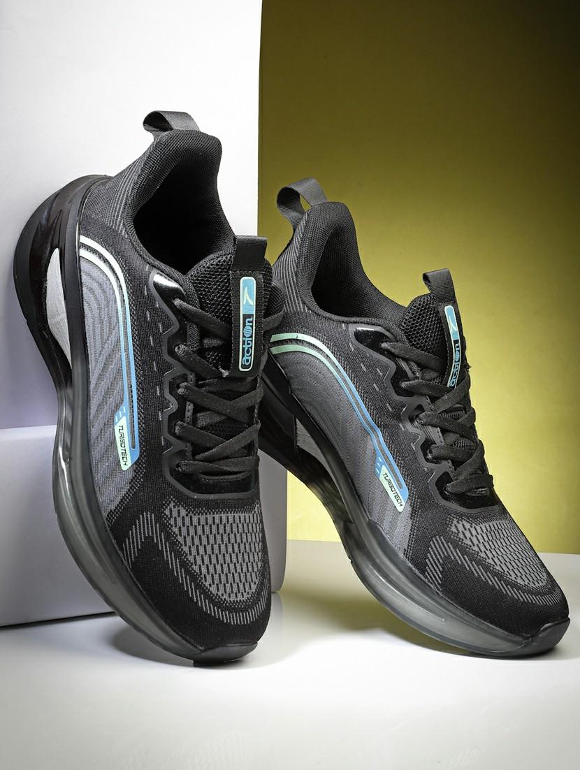 men lace up sports shoes - 21460821 - Zoom Image - 0