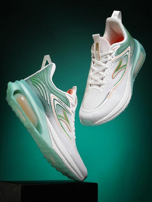 men lace up sport shoes - 21460869 -  Standard Image - 0