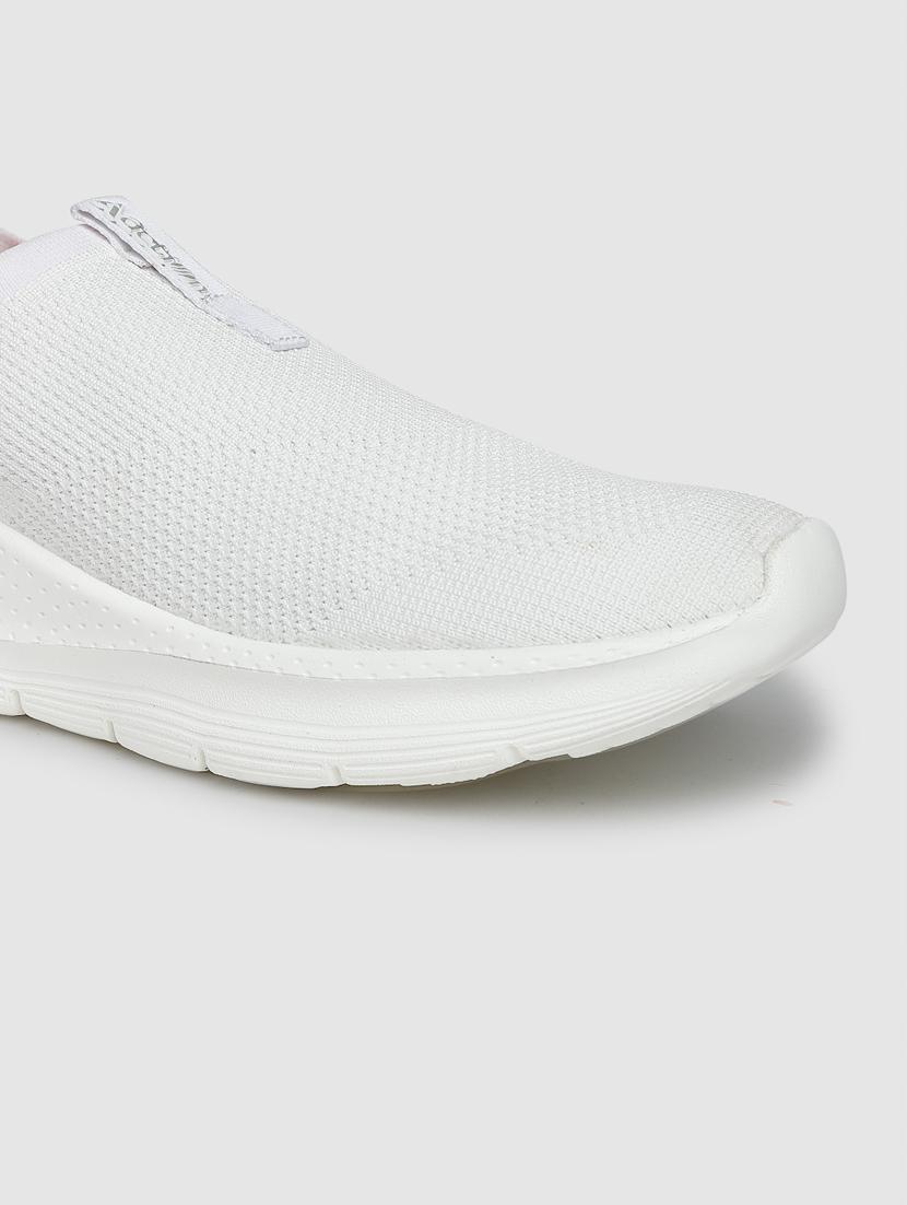 men slip on sports shoes - 21460902 - Standard Image - 5