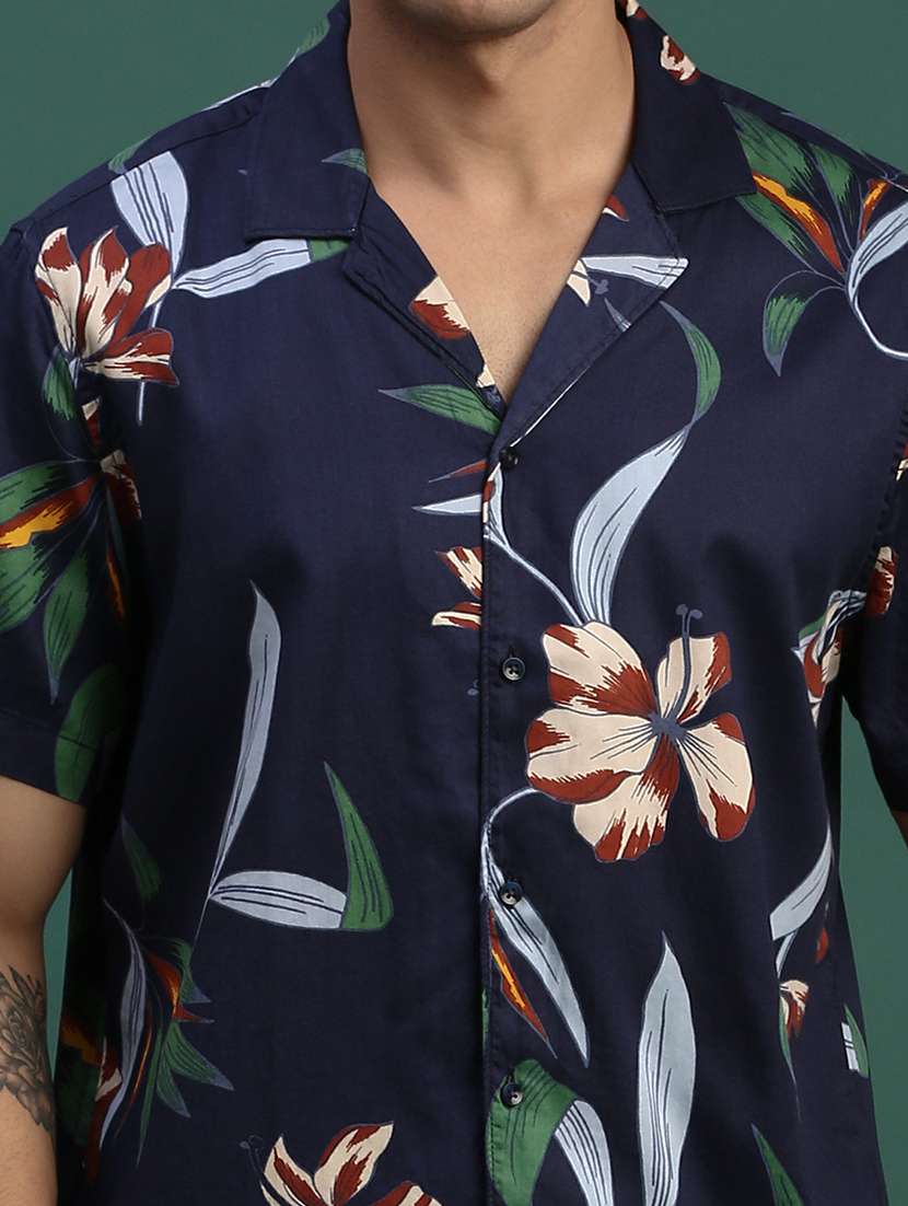 men printed shirt & shorts co-ord set - 21463219 -  Standard Image - 5