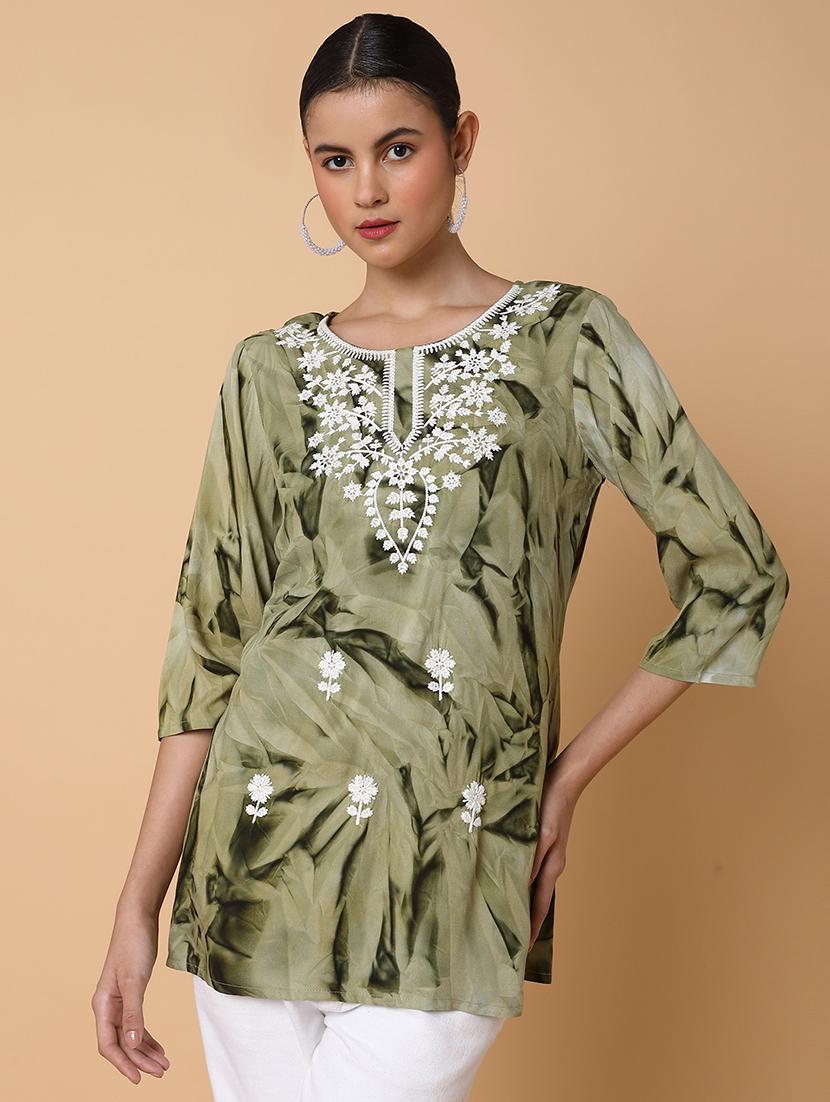 women olive chikankari straight kurti - 21463525 - Zoom Image - 0