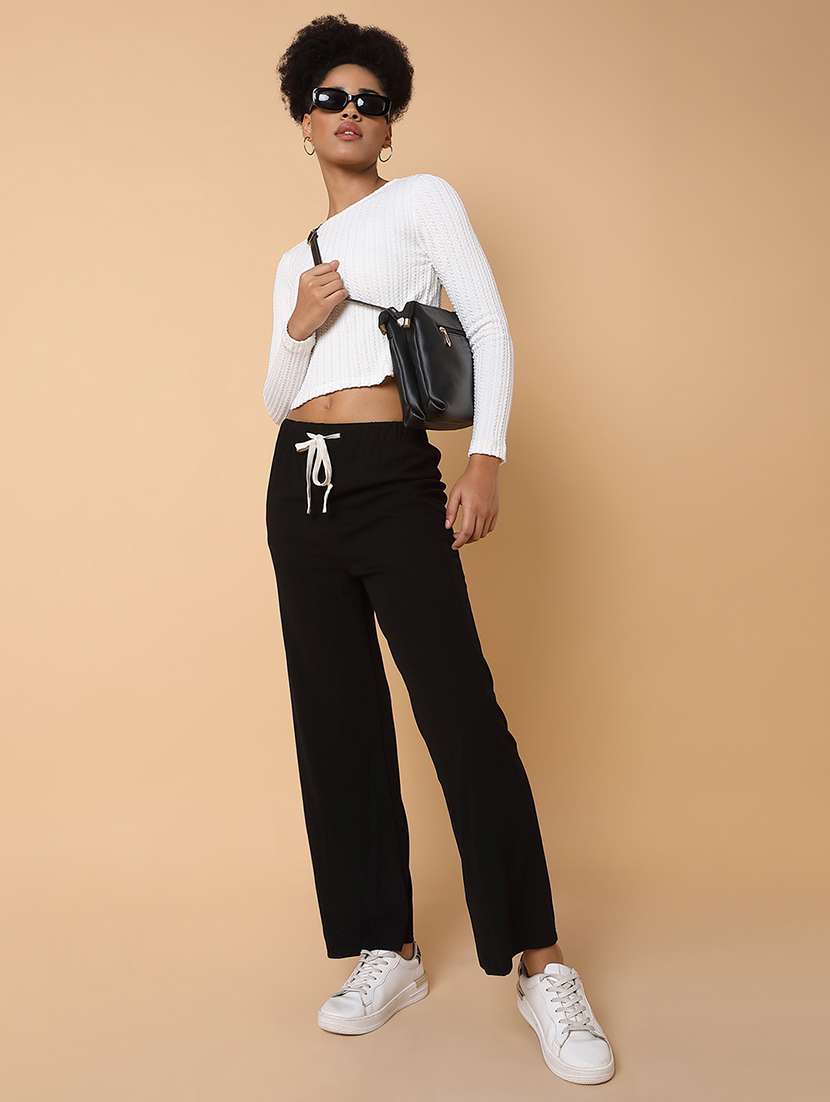 black lycra trousers - 21463602 -  Standard Image - 3