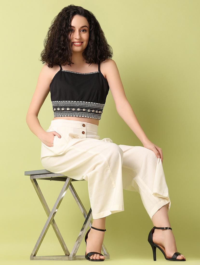 black printed crop top - 21464709 - Standard Image - 3
