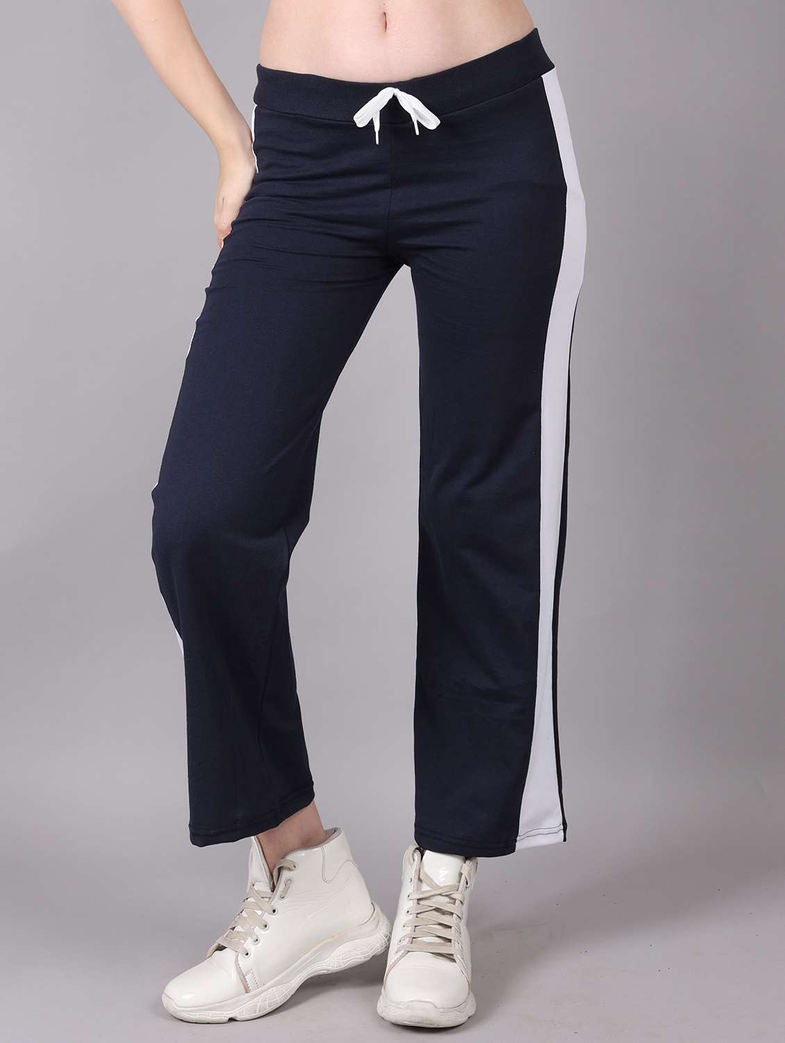 women tapered mid rise track pant