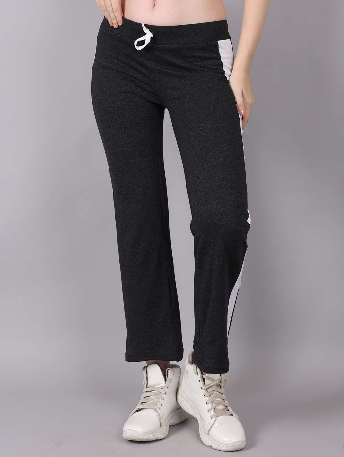 women tapered mid rise track pant