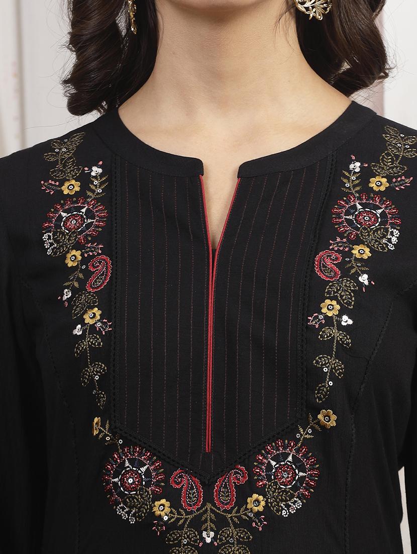 women black viscose straight kurta - 21468493 - Standard Image - 3