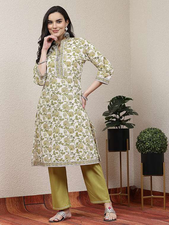 women white floral kurta pant set