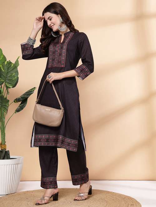 women black mandarin neck kurta pant set  - 21468582 -  Standard Image - 0
