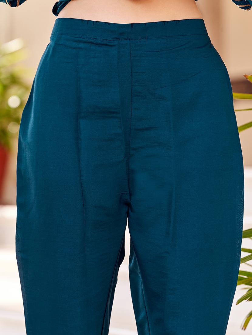 women kurta pant set with dupatta - 21468762 - Standard Image - 5