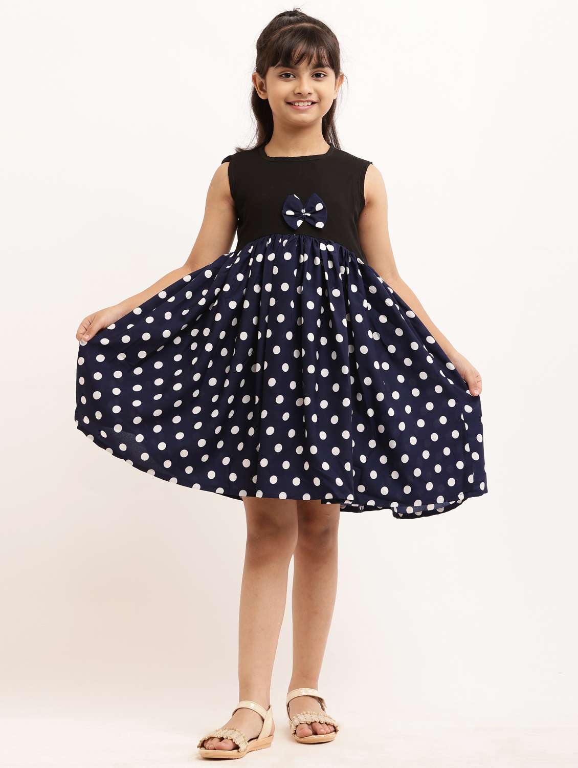 girl printed sleevless crepe frock - 21481076 - Zoom Image - 0