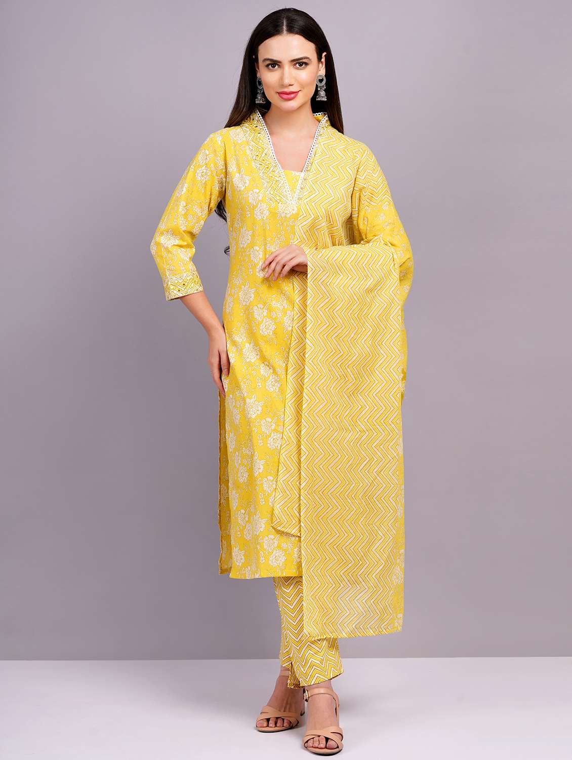 women floral printed three quarter sleeves suit set - 21481186 - Zoom Image - 0