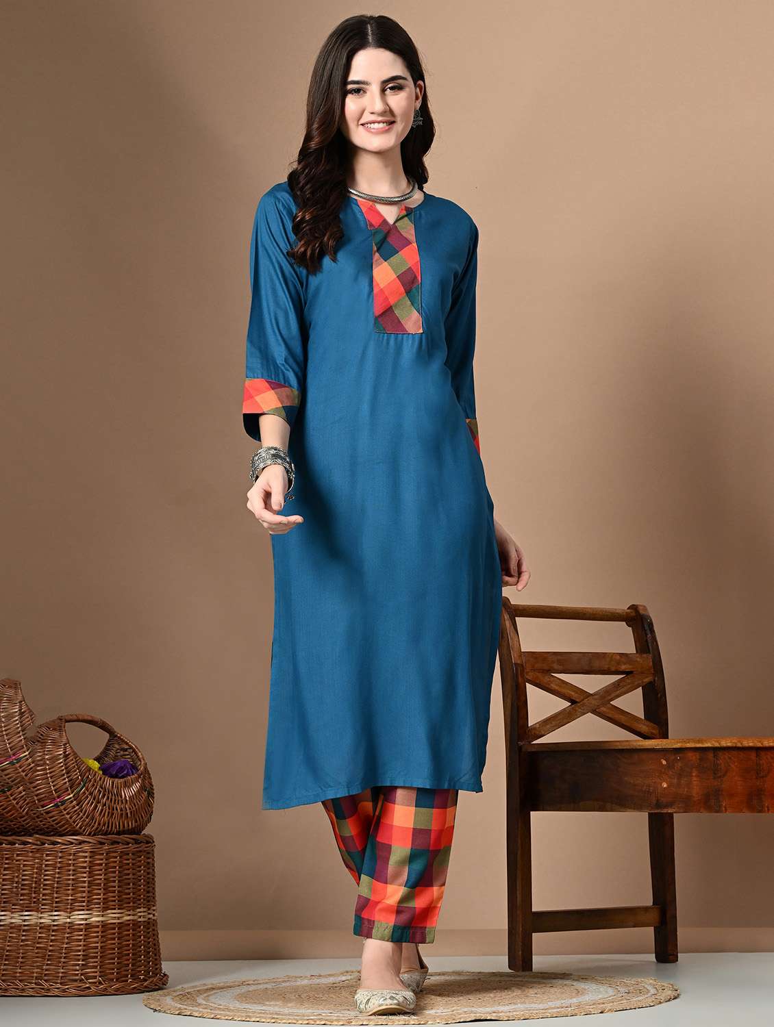 women three quarter sleeve kurta pant set
