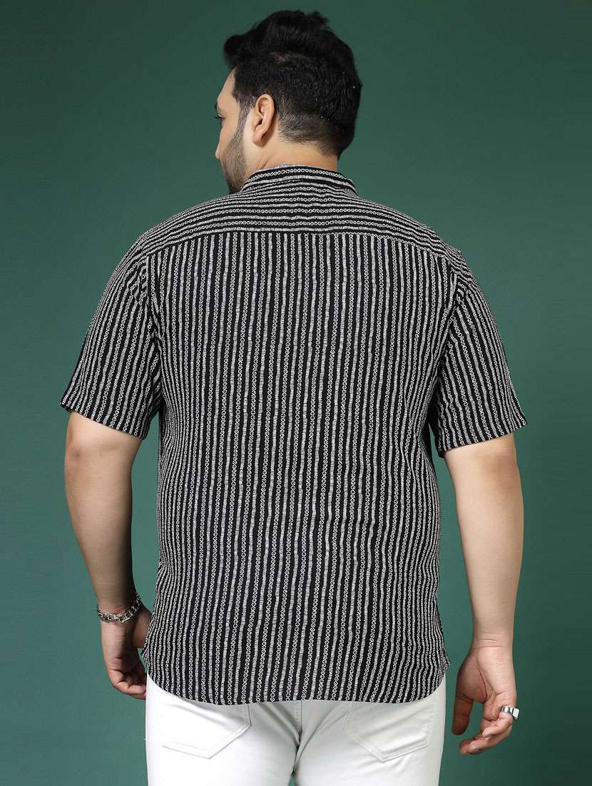 men short sleeved striped casual shirt - 21484901 -  Standard Image - 3