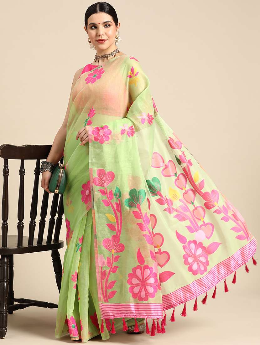 women self design jamdani saree