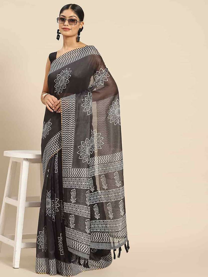 women printed saree with blouse