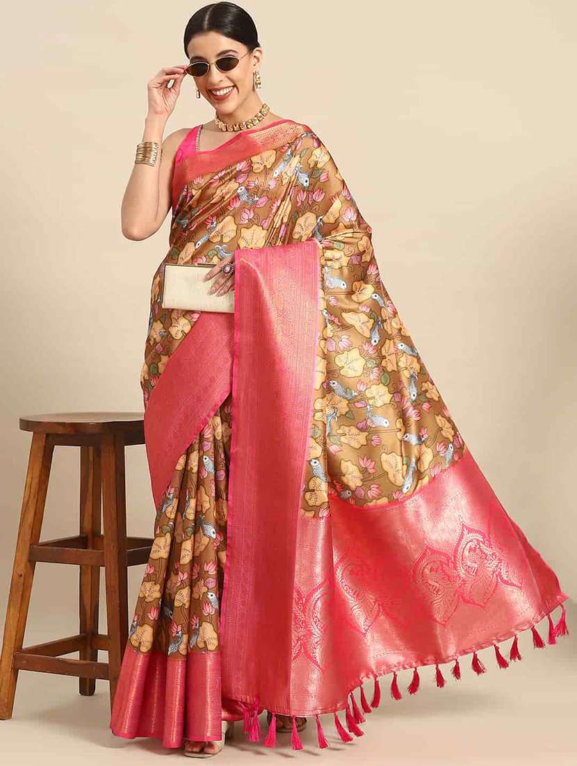 women printed bordered saree