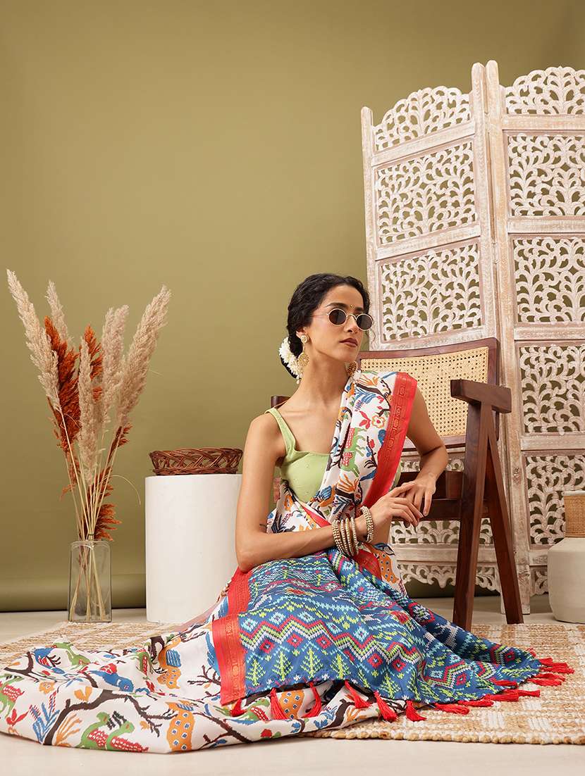 white printed saree with blouse - 21485836 -  Standard Image - 3