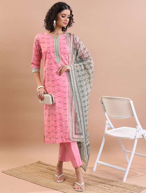 women floral printed kurta pant set with dupatta - 21486471 -  Standard Image - 0