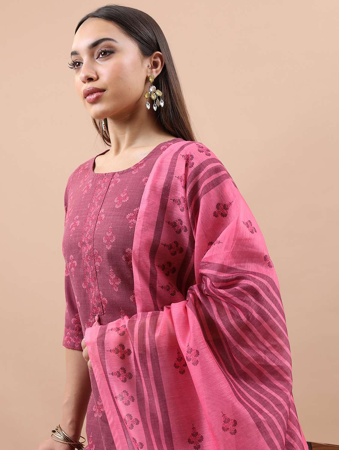 women three quarter sleeve kurta pant with dupatta set - 21486484 -  Standard Image - 3