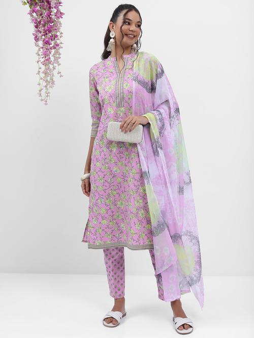 women lavender kurta pant set with dupatta - 21486504 - Standard Image - 0
