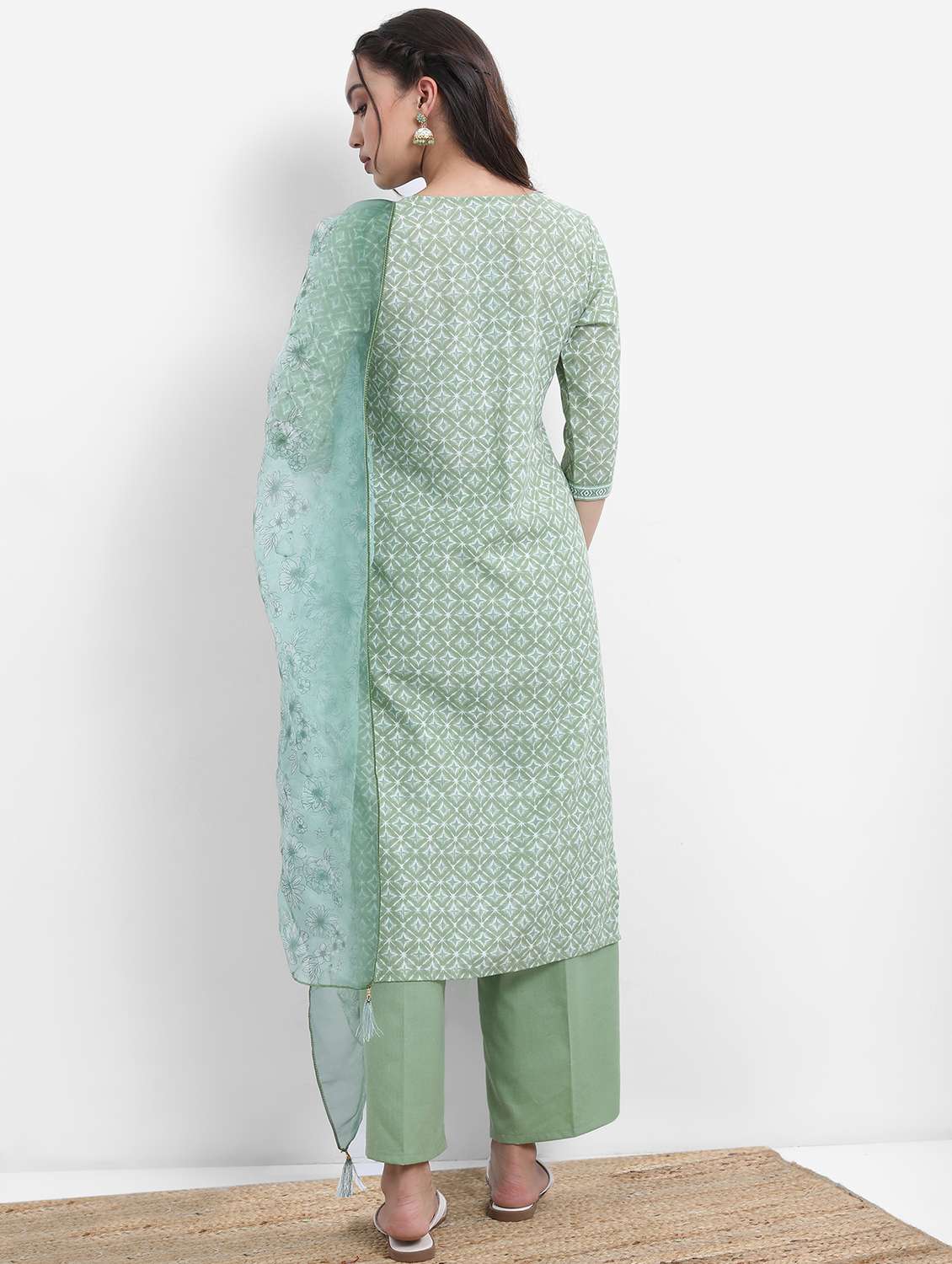 women three quarter sleeve kurta palazzo with dupatta set - 21486530 -  Standard Image - 3