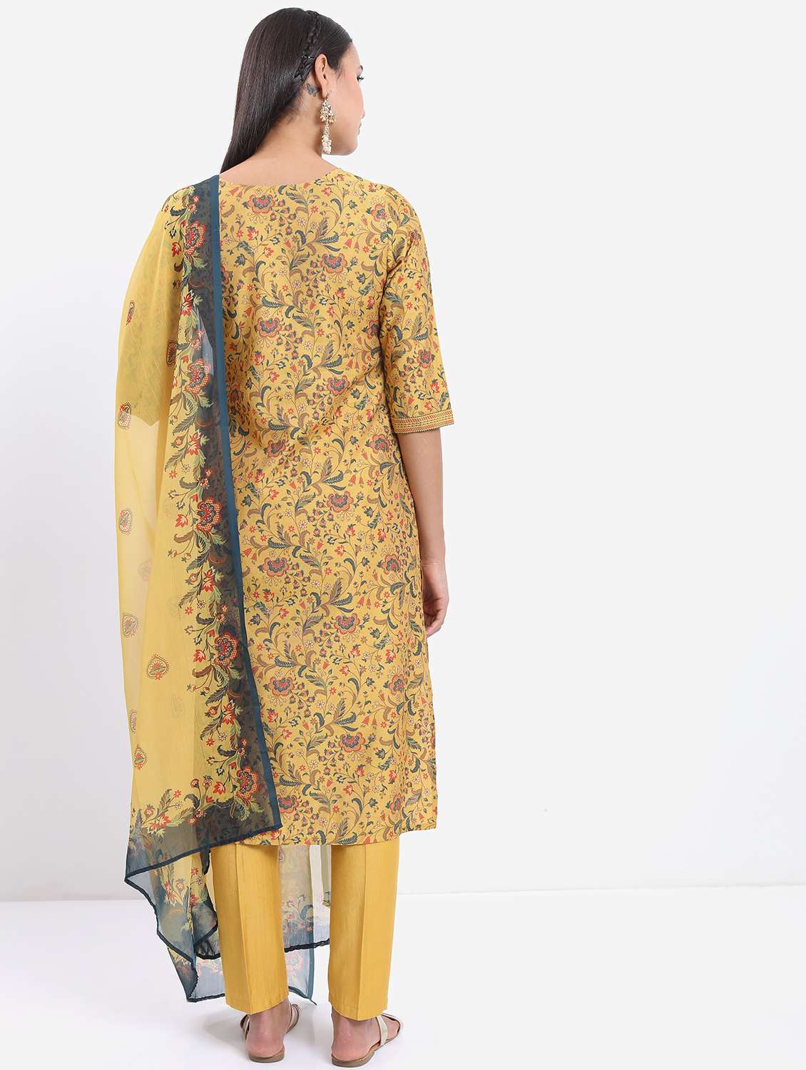 women floral printed kurta pant set with dupatta - 21486559 -  Standard Image - 3