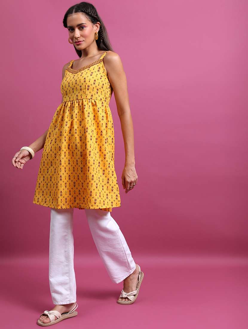 women yellow printed flared kurta - 21486641 -  Standard Image - 3