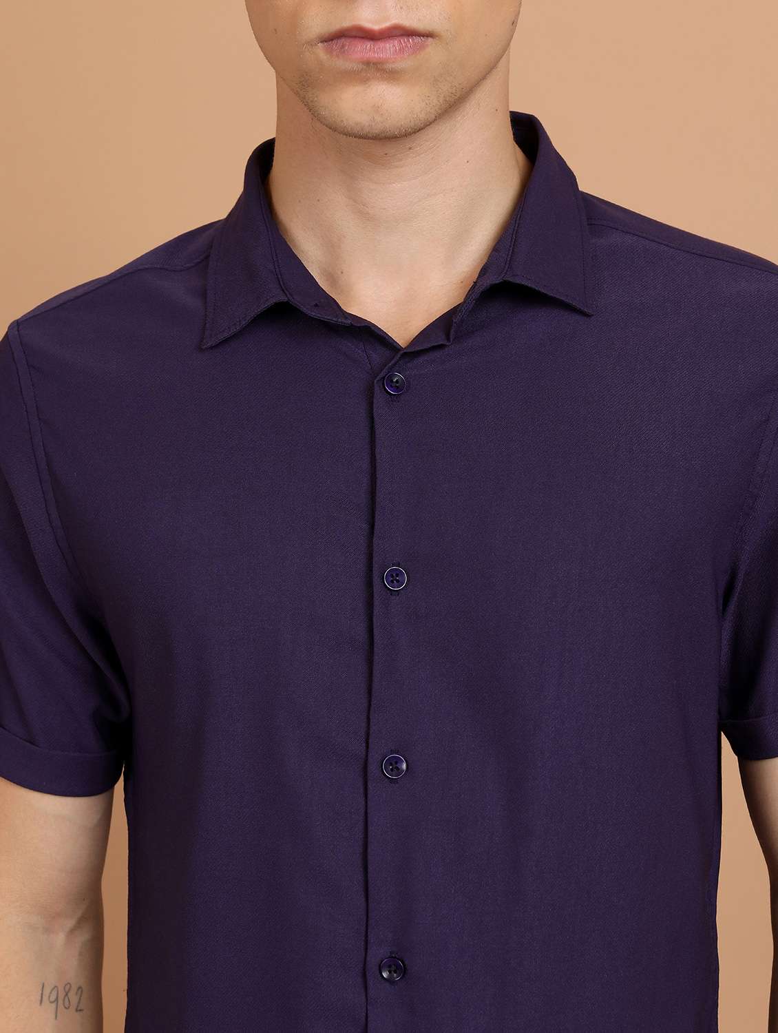 men solid checks casual shirt - 21486746 -  Standard Image - 5