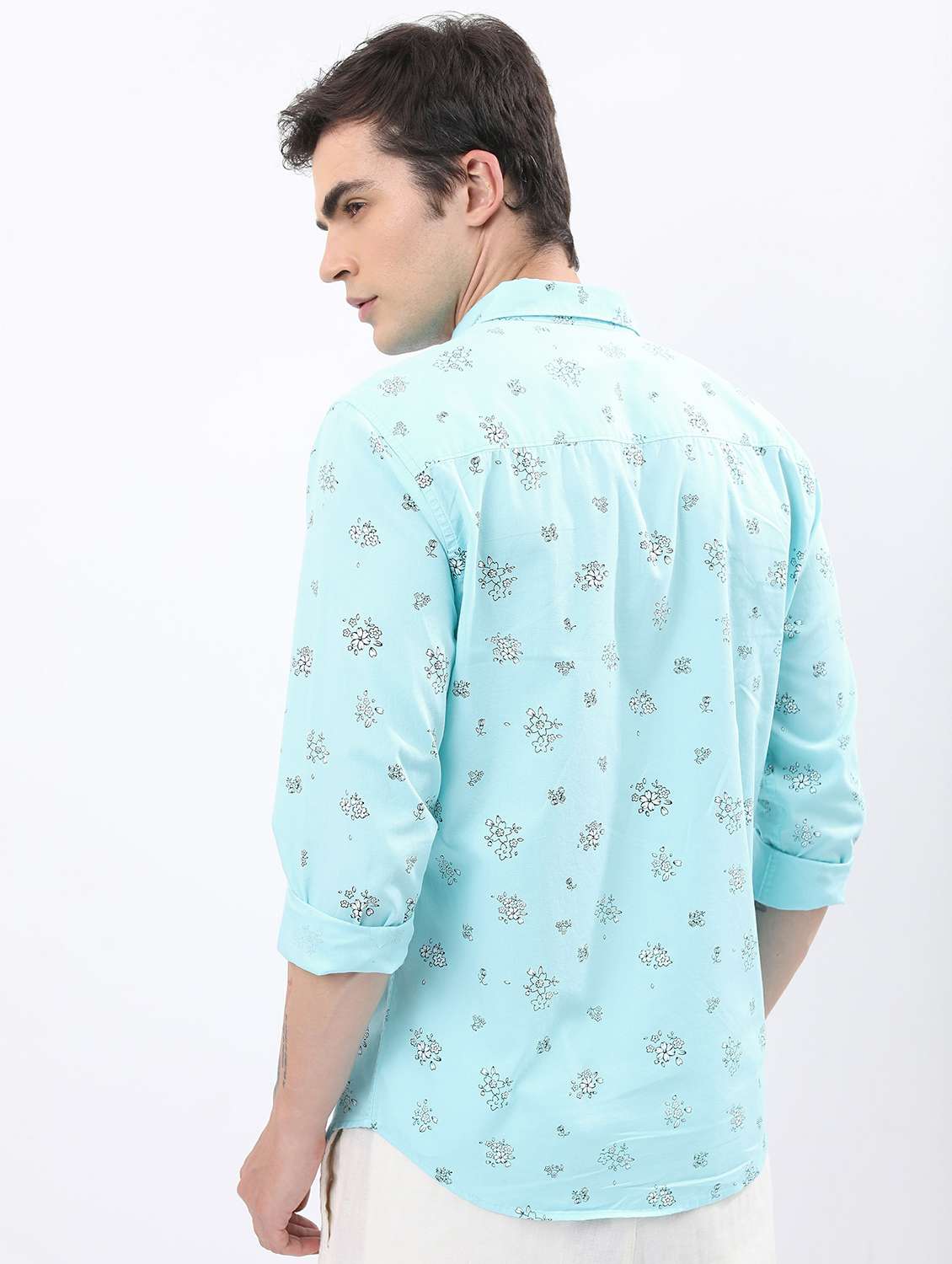 men light bliue collared neck casual shirts - 21486877 -  Standard Image - 3