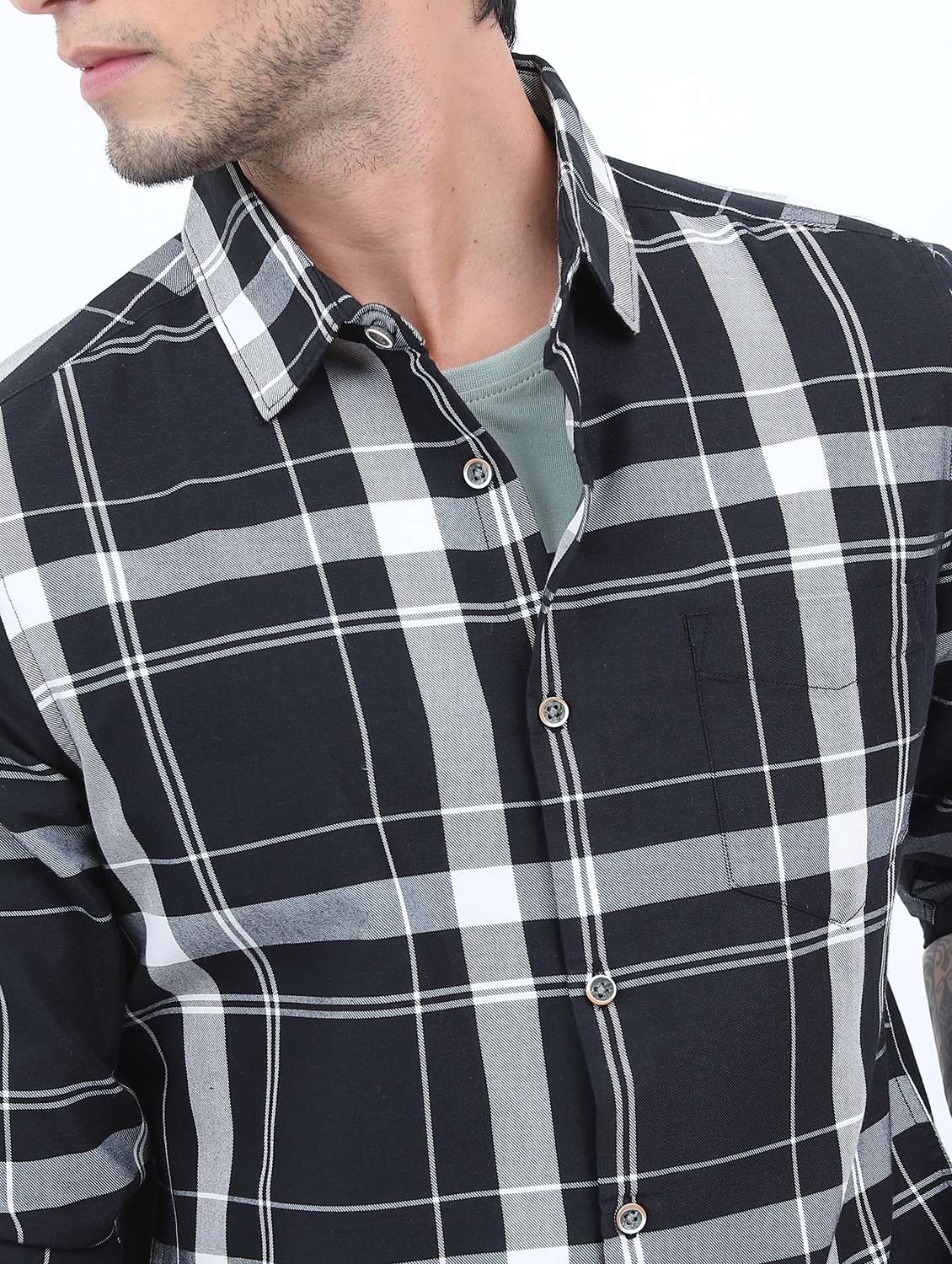 men checkered casual shirt - 21486960 -  Standard Image - 3