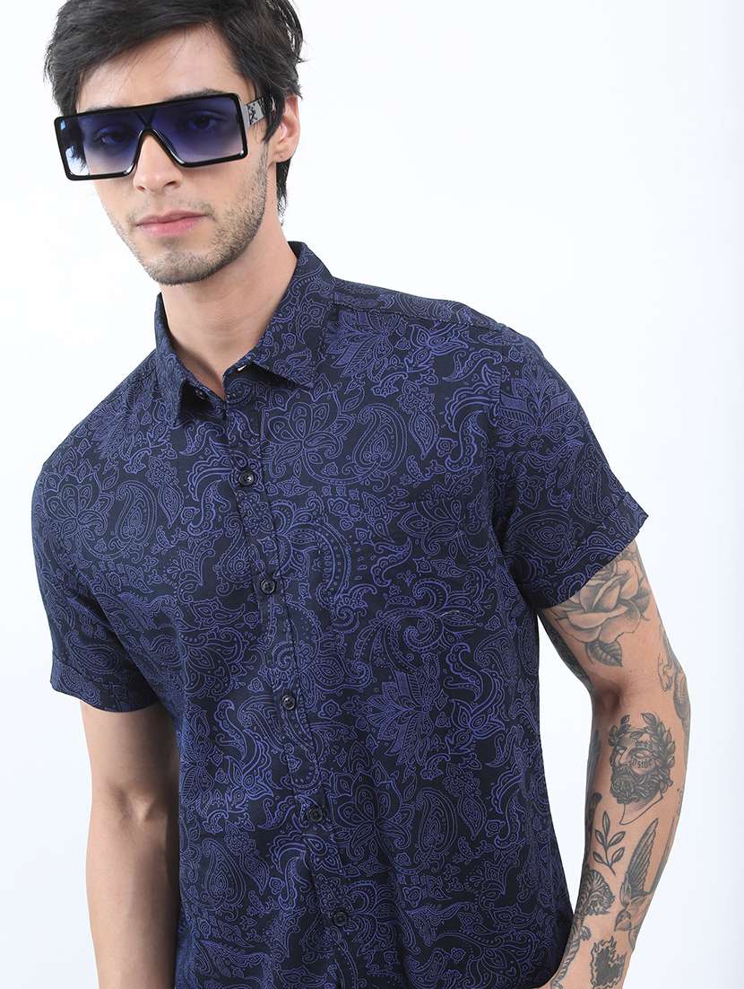 men short sleeved printed casual shirt - 21486969 - Standard Image - 3