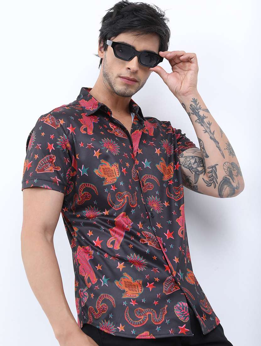 men printed collared casual shirt