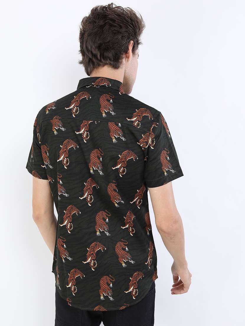 men printed collared casual shirt - 21487061 -  Standard Image - 3