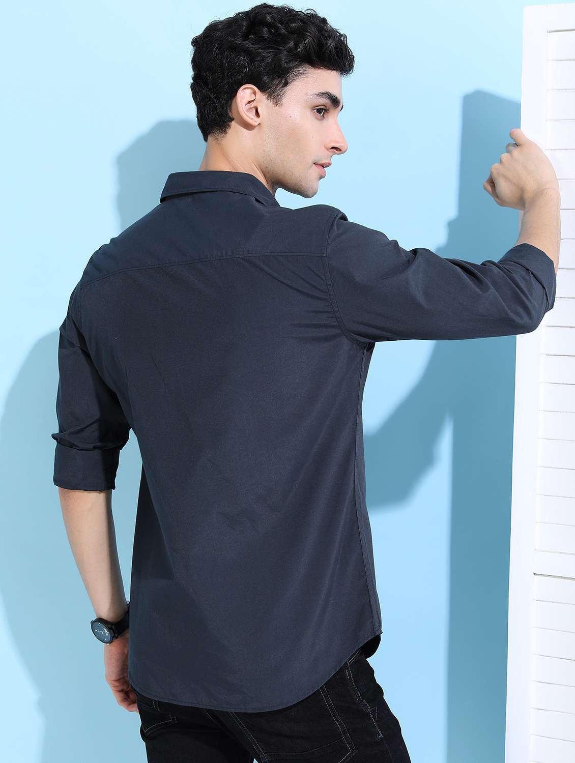 men solid collared casual wear shirt - 21487081 -  Standard Image - 3