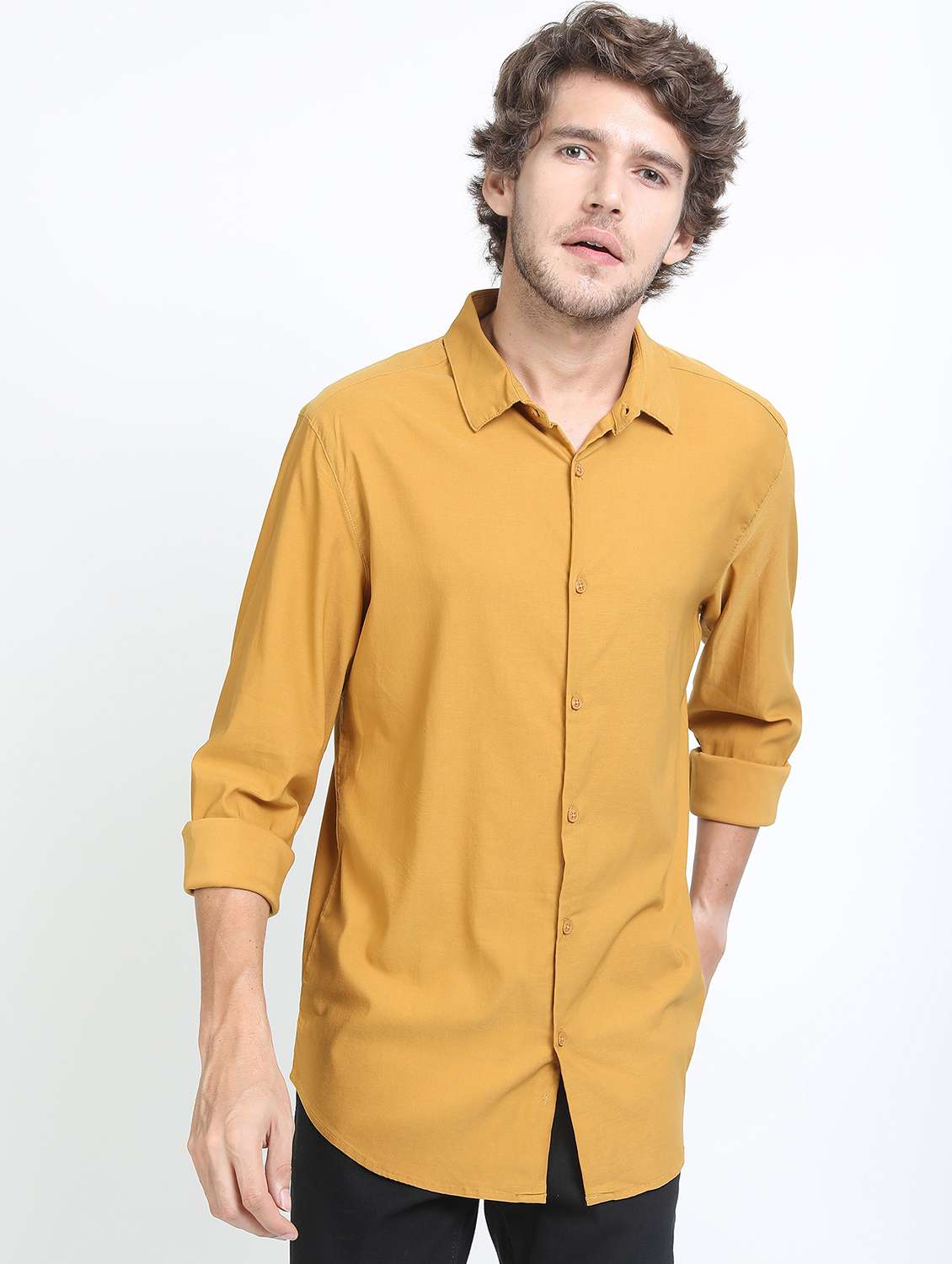 men collared long sleeves casual shirt